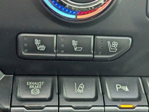 Used 2021 GMC Sierra 3500 Denali w/ Denali Ultimate Package AWD/4WD image 27