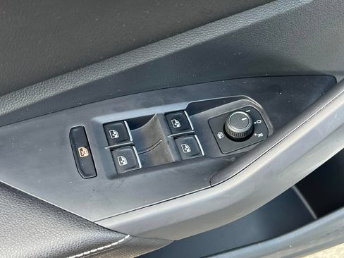Used 2025 Volkswagen Jetta S FWD image 12