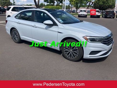 Used 2019 Volkswagen Jetta SEL FWD image 1