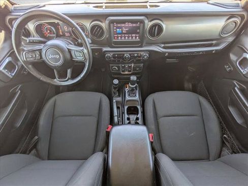 Used 2019 Jeep Wrangler Unlimited Sport S AWD/4WD image 17