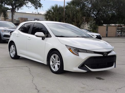 Used 2019 Toyota Corolla SE w/ Carpet Mat Package FWD image 4