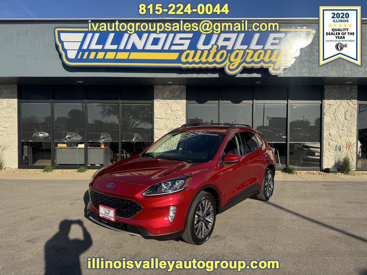 Used 2020 Ford Escape Titanium AWD/4WD image 1