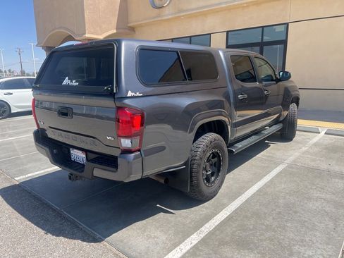 Used 2019 Toyota Tacoma SR w/ SR Convenience Package AWD/4WD image 8