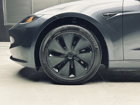 Used 2026 Tesla Model 3 RWD image 36