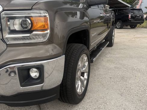 Used 2014 GMC Sierra 1500 SLT w/ SLT Crew Cab Value Package AWD/4WD image 13