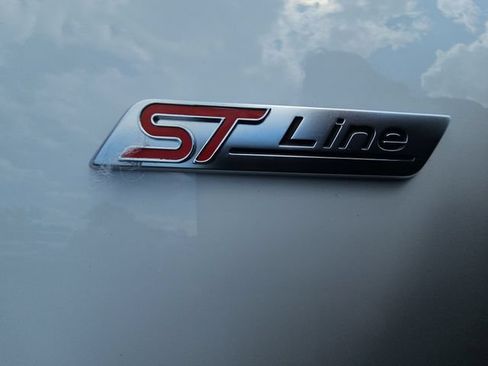 Used 2023 Ford Escape ST-Line Select AWD/4WD image 33