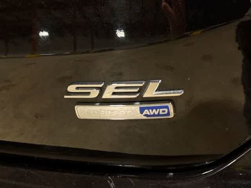 Used 2019 Ford Edge SEL w/ Equipment Group 201A AWD/4WD image 28