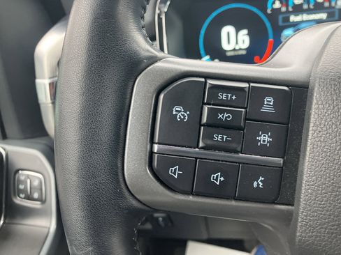 Certified 2022 Ford F150 Lariat w/ Equipment Group 502A High image 23