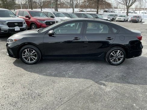 Used 2024 Kia Forte LXS image 8