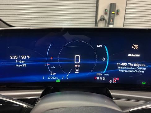 Certified 2024 Cadillac Lyriq Tech w/ Driver Assist Package AWD/4WD image 15