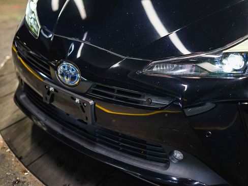 Used 2022 Toyota Prius image 8