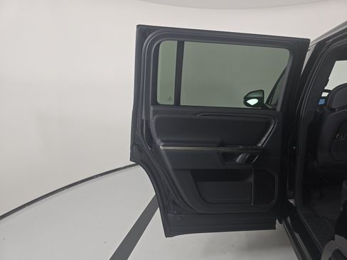 Used 2024 Rivian R1S Adventure AWD/4WD image 17