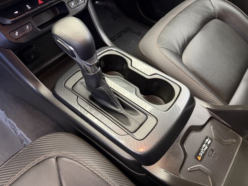 Used 2022 GMC Canyon AT4 AWD/4WD image 23