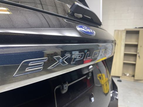 Used 2024 Ford Explorer 2WD image 10