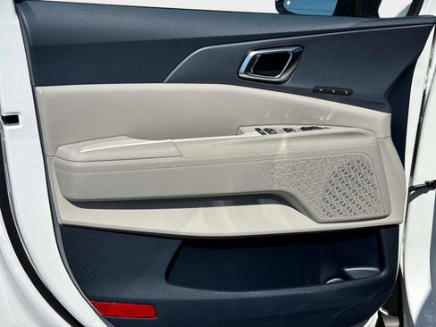 New 2026 Kia Carnival SX image 16