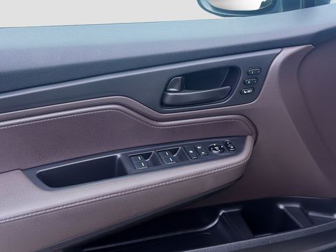 Used 2019 Honda Odyssey EX-L image 16