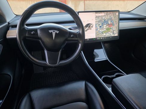 Used 2018 Tesla Model 3 Long Range RWD image 18