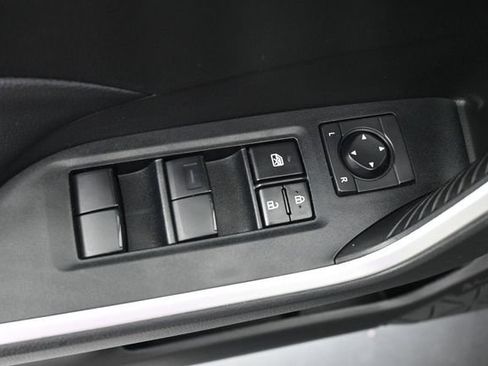 Used 2023 Toyota RAV4 LE FWD image 11