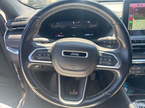 Used 2022 Jeep Compass High Altitude AWD/4WD image 9
