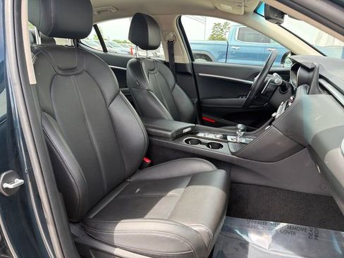 Used 2025 Genesis G70 2.5T AWD/4WD image 27