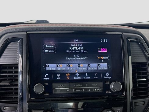 Used 2021 Nissan Titan PRO-4X w/ Pro-4x Convenience Package AWD/4WD image 21