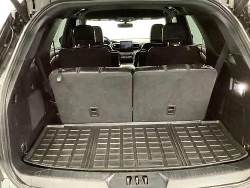 Used 2020 Ford Explorer Limited image 21