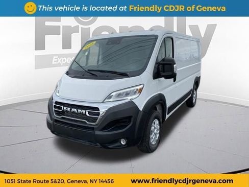 Used 2025 RAM ProMaster 2500 w/ Quick Order Package 22G SLT FWD image 1