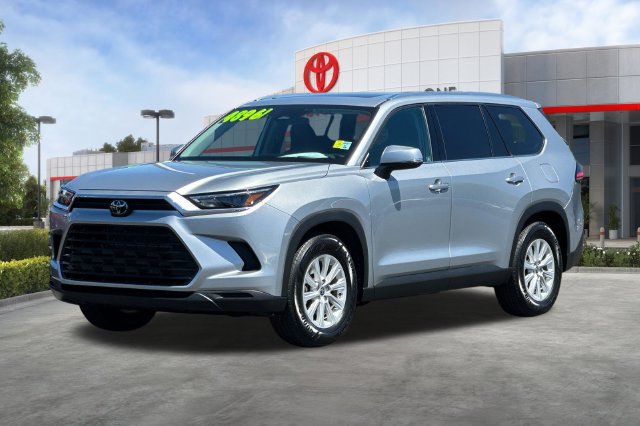 Used 2024 Toyota Grand Highlander AWD Hybrid image 10