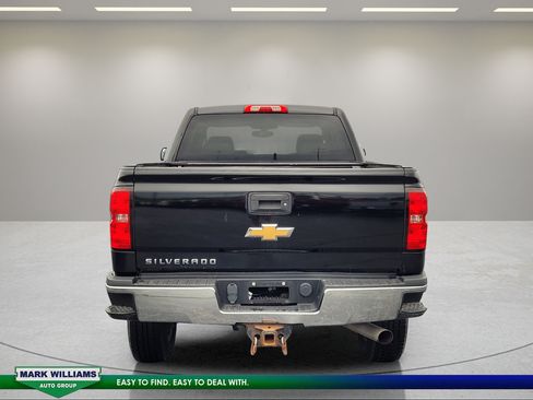 Used 2016 Chevrolet Silverado 2500 W/T AWD/4WD image 5