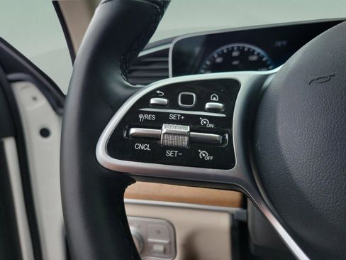 Certified 2021 Mercedes-Benz GLE 350 4MATIC image 25