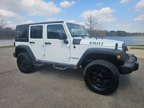 Used 2017 Jeep Wrangler Willys Wheeler image 3