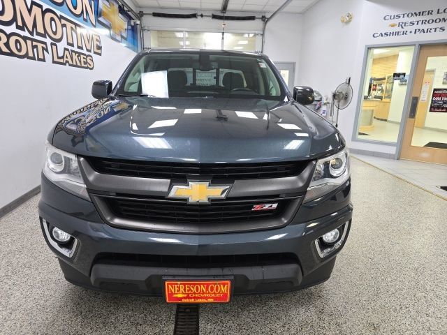 Used 2019 Chevrolet Colorado Z71 AWD/4WD image 2