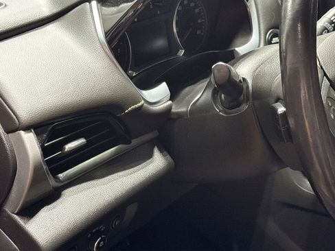 Used 2020 Chevrolet Traverse LT w/ LT Premium Package image 10