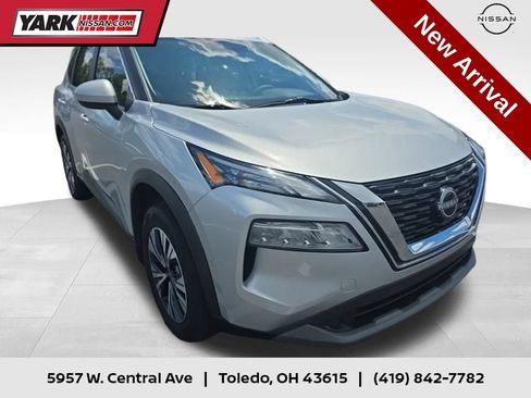 Certified 2023 Nissan Rogue SV w/ SV Premium B Package AWD/4WD image 1