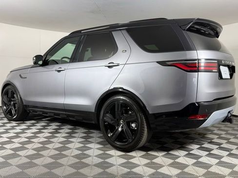 New 2026 Land Rover Discovery Limited Edition image 4
