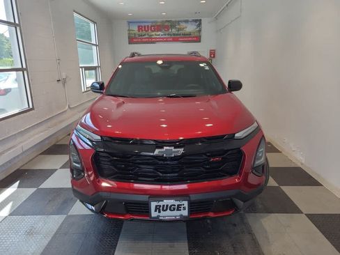 Used 2025 Chevrolet Equinox RS w/ Convenience Package III FWD image 8