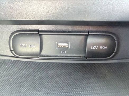 Used 2021 Kia Soul S FWD image 17