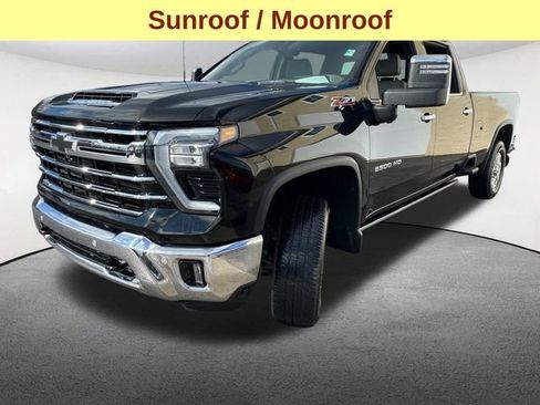 Used 2024 Chevrolet Silverado 2500 LTZ w/ LTZ Premium Package image 5