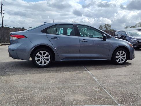 Used 2024 Toyota Corolla LE image 11