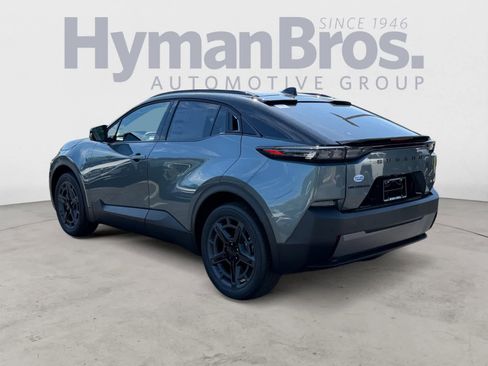 New 2026 Subaru Uncharted AWD image 6