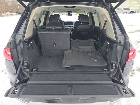 Used 2021 BMW X7 xDrive40i w/ Premium Package image 18