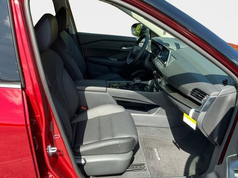 New 2026 Nissan Rogue SV AWD/4WD image 17