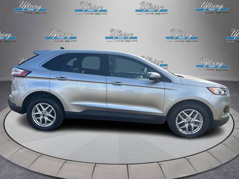 Used 2022 Ford Edge SEL image 2