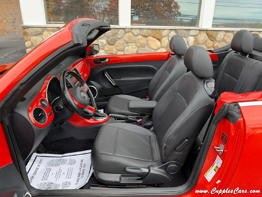 Used 2019 Volkswagen Beetle 2.0T S FWD image 3