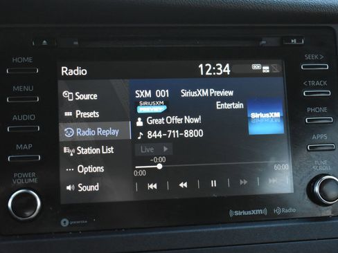 Used 2020 Toyota Sienna XLE Premium image 33