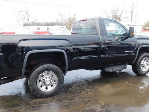 Used 2017 GMC Sierra 3500 4x4 Regular Cab image 8
