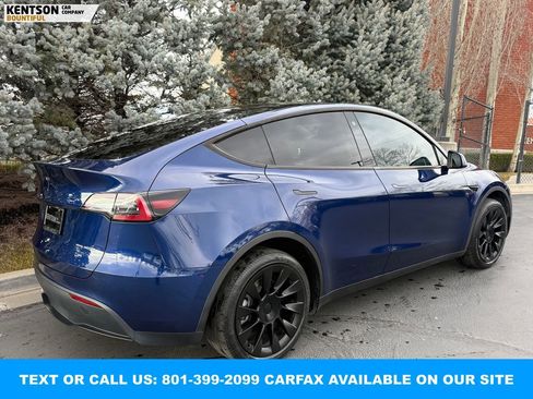 Used 2023 Tesla Model Y Long Range image 10