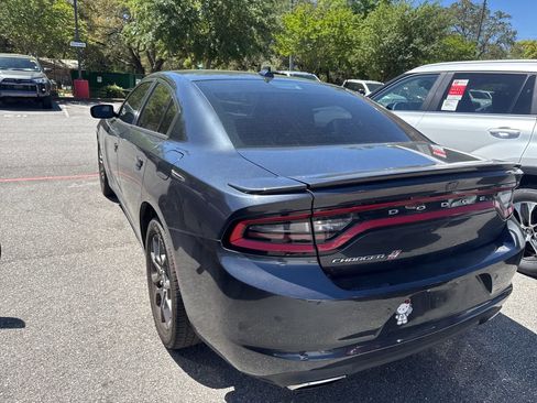 Used 2018 Dodge Charger GT image 9
