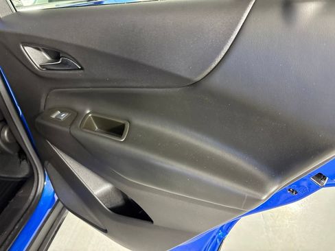 Used 2024 Chevrolet Equinox LT FWD image 23