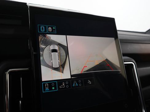 Used 2025 GMC Yukon XL Denali w/ Sun & Power Step Package AWD/4WD image 30